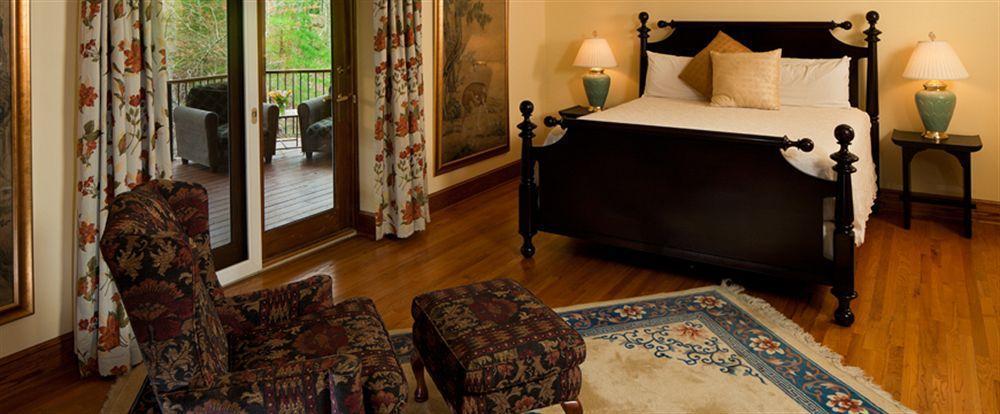 Lodge on Lake Lure Extérieur photo