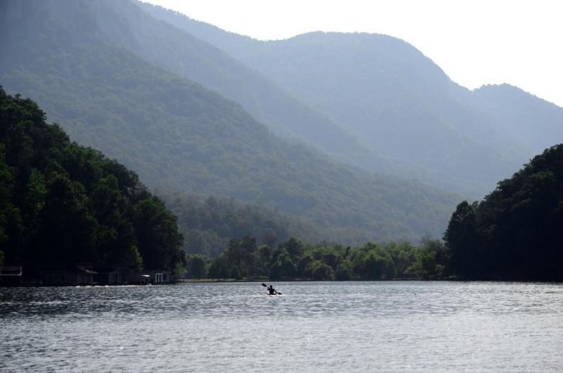 Lodge on Lake Lure Extérieur photo